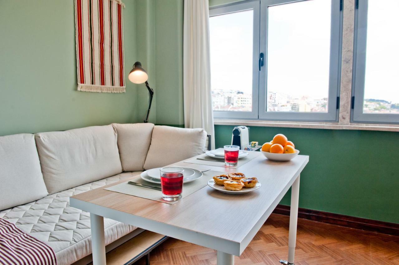 Expresso Martinis In Lisbon By Misha'S Place 4C Ngoại thất bức ảnh